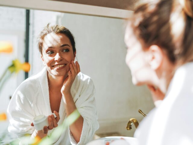 How Bioidentical Hormones Can Help With Perimenopause in Glenview